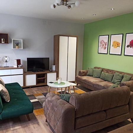 Dream House Apartment Вършац Екстериор снимка